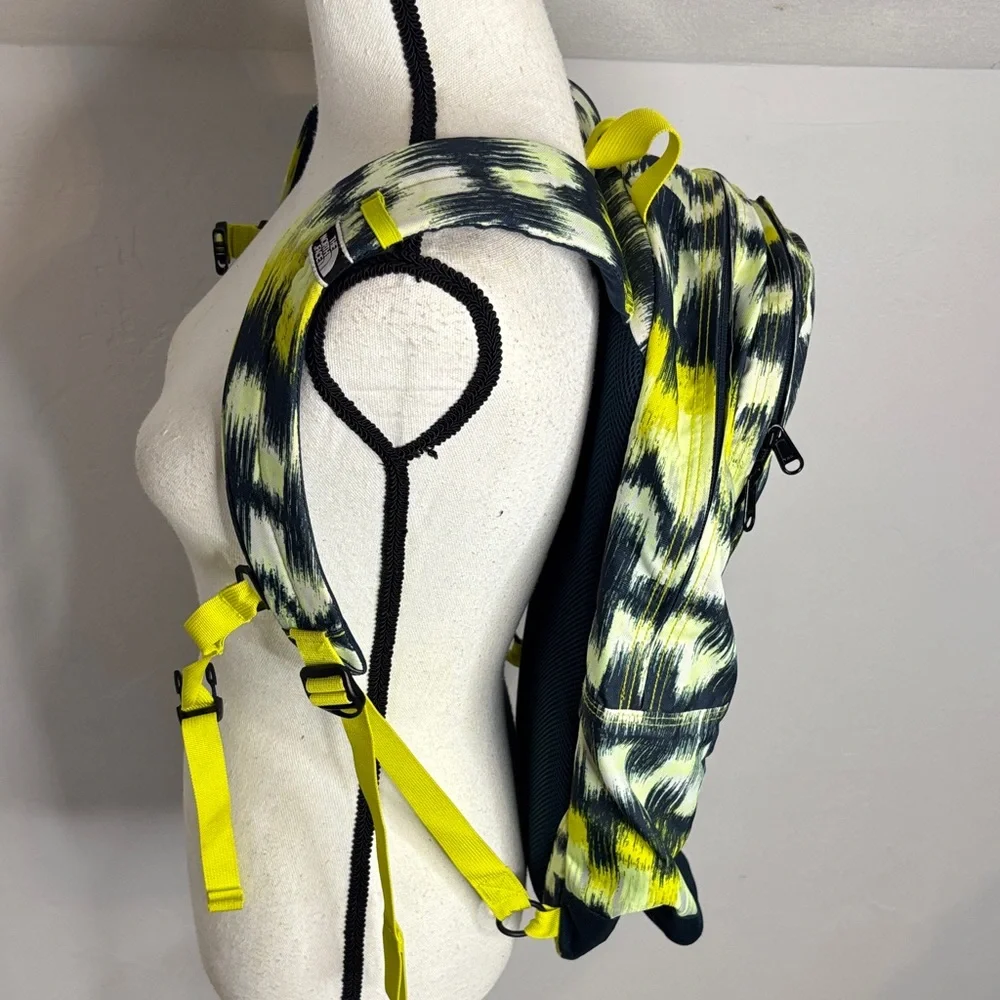 The North Face Black Yellow Patterned Backpack TOT8551F